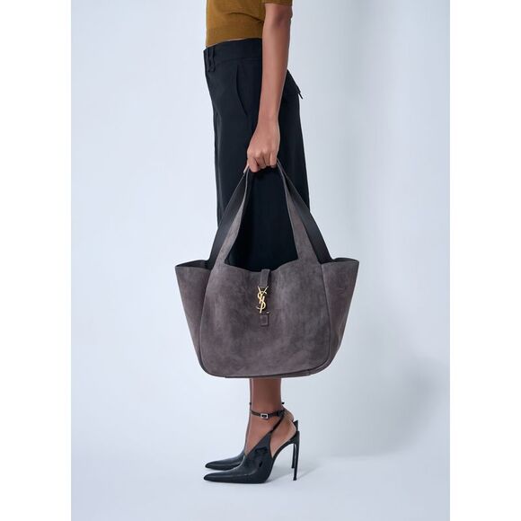 Saint Laurent Women Le 5 À 7 Bea Shoulder Bag - Picture 2 of 6